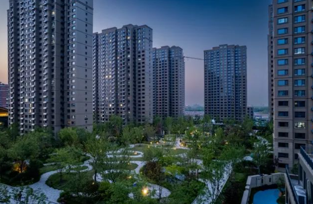 冬季服裝賽道怎么走？羽絨服和沖鋒衣勢(shì)均力敵